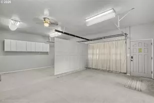 10516 SE Clinton St, Portland, OR 97266 - Photo 41