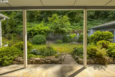 10516 SE Clinton St, Portland, OR 97266 - Photo 29