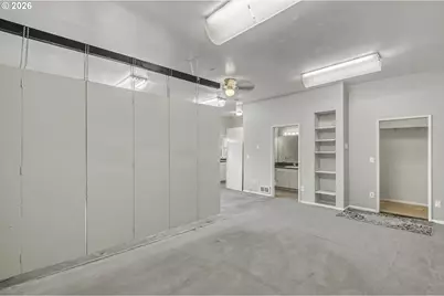 10516 SE Clinton St, Portland, OR 97266 - Photo 45