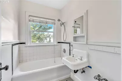 20 NW 16th Ave #208, Portland, OR 97209 - Photo 15