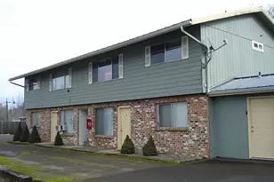 3148 W Harvard Ave, Roseburg, OR 97471 - Photo 1