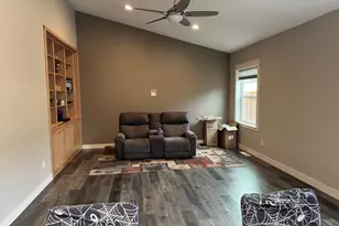 2317 Laura Ln, North Bend, OR 97459 - Photo 7