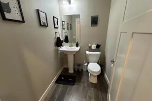 2317 Laura Ln, North Bend, OR 97459 - Photo 11