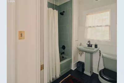 7929 N Dana Ave, Portland, OR 97203 - Photo 15