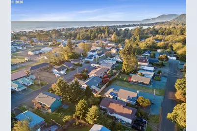 126 N Harbor St, Rockaway Beach, OR 97136 - Photo 23