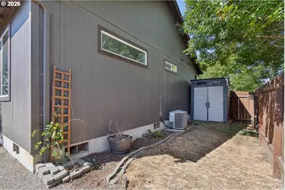 715 Rossmore St, Eugene, OR 97404 - Photo 41