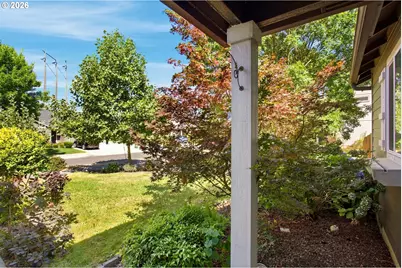 715 Rossmore St, Eugene, OR 97404 - Photo 5