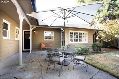 6715 SW Hamilton Ct, Portland, OR 97225 - Photo 31