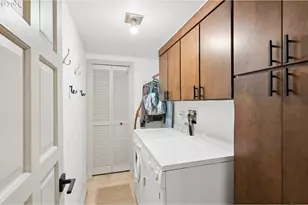2221 SW 1st Ave, Portland, OR 97201 - Photo 33