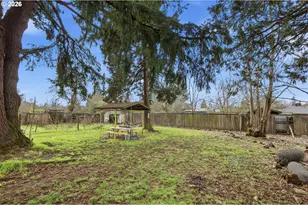 1012 7th St, Springfield, OR 97477 - Photo 33