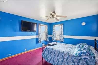 1012 7th St, Springfield, OR 97477 - Photo 23