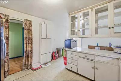 1012 7th St, Springfield, OR 97477 - Photo 17