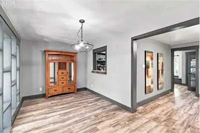 390 Sunset N Ave, Keizer, OR 97303 - Photo 7