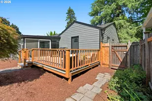 390 Sunset N Ave, Keizer, OR 97303 - Photo 27