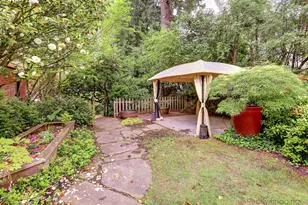 1975 SW Edgewood Rd, Portland, OR 97201 - Photo 37