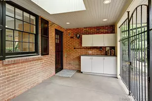 1975 SW Edgewood Rd, Portland, OR 97201 - Photo 31