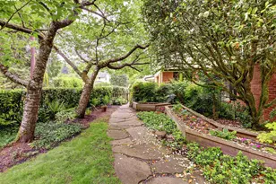 1975 SW Edgewood Rd, Portland, OR 97201 - Photo 37