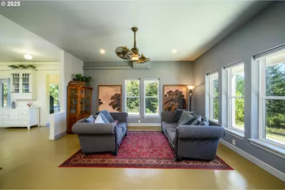 16800 NW Willis Rd, McMinnville, OR 97128 - Photo 9