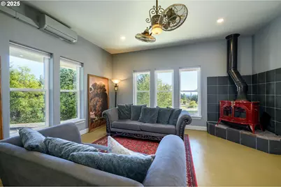 16800 NW Willis Rd, McMinnville, OR 97128 - Photo 13