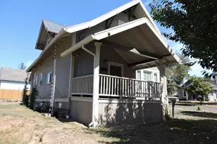 1555 21st Pl, Forest Grove, OR 97116 - Photo 3