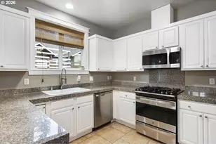 9250 SW Sagert St, Tualatin, OR 97062 - Photo 11