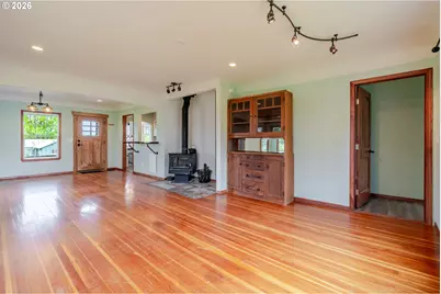 34965 Brewster Rd, Lebanon, OR 97355 - Photo 11