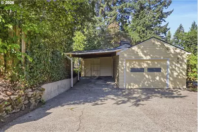 9477 SW 62nd Dr, Portland, OR 97219 - Photo 31