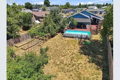305 Meadow Ln, Creswell, OR 97426 - Photo 33