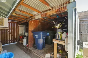 305 Meadow Ln, Creswell, OR 97426 - Photo 27
