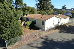 855 Maple St, Florence, OR 97439 - Photo 29