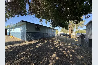 903 S Klickitat St, Goldendale, WA 98620 - Photo 1