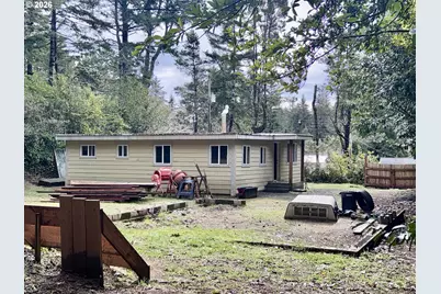 4923 Mitchell Loop Rd, Florence, OR 97439 - Photo 1
