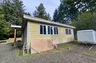 4923 Mitchell Loop Rd, Florence, OR 97439 - Photo 3