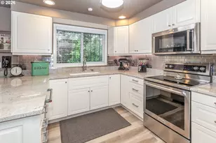 15065 SE Brightwood Ave, Milwaukie, OR 97267 - Photo 5