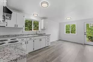 8970 SW Reiling St, Portland, OR 97224 - Photo 9