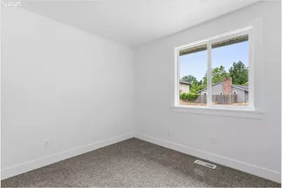 8970 SW Reiling St, Portland, OR 97224 - Photo 13