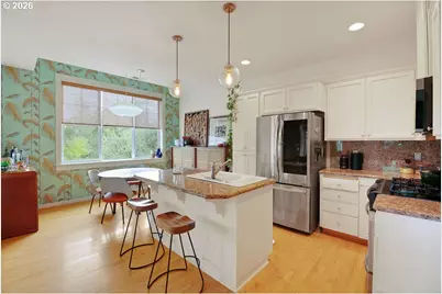 2032 SE Tenino St, Portland, OR 97202 - Photo 9