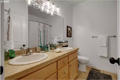2032 SE Tenino St, Portland, OR 97202 - Photo 39