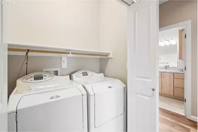 1277 Robert St, Woodburn, OR 97071 - Photo 35