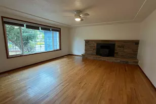 2188 SE Pine St, Hillsboro, OR 97123 - Photo 3