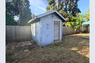 2188 SE Pine St, Hillsboro, OR 97123 - Photo 21