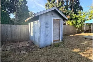 2188 SE Pine St, Hillsboro, OR 97123 - Photo 21