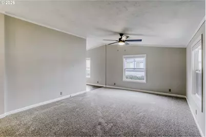 18485 SW Pacific Dr, Tualatin, OR 97062 - Photo 7