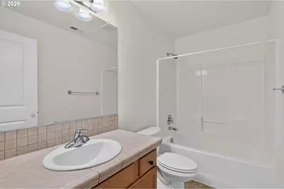 10005 SE Old Town Ct, Happy Valley, OR 97086 - Photo 13