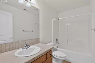 10005 SE Old Town Ct, Happy Valley, OR 97086 - Photo 13