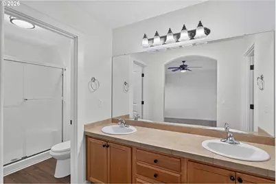 10005 SE Old Town Ct, Happy Valley, OR 97086 - Photo 9