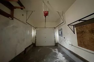 702 NE 94th Ave, Portland, OR 97220 - Photo 43