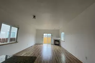 702 NE 94th Ave, Portland, OR 97220 - Photo 5