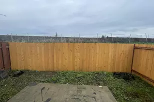 702 NE 94th Ave, Portland, OR 97220 - Photo 45