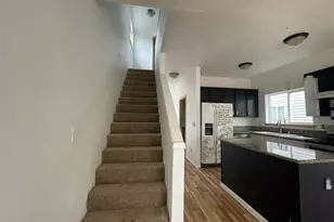 702 NE 94th Ave, Portland, OR 97220 - Photo 15